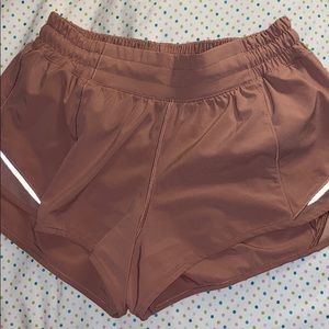 Hotty Hot Lulu Lemon shorts!!